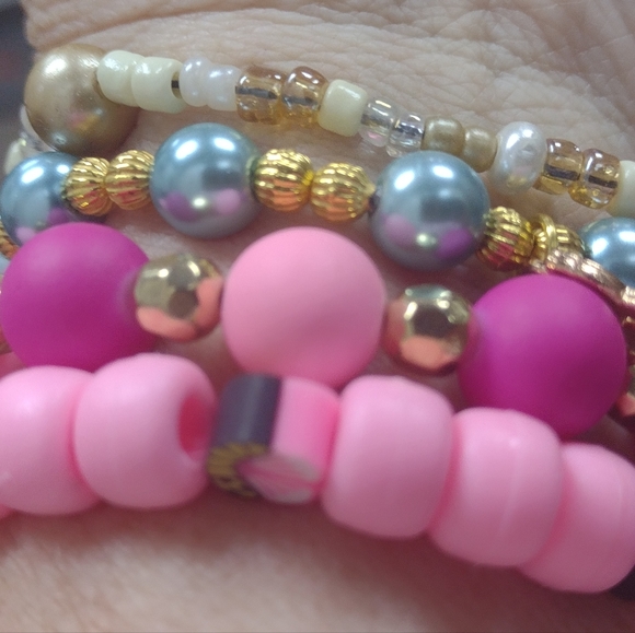 Ponybead bracelets - Picture 1 of 16